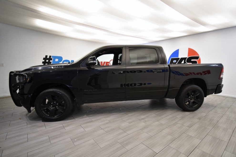 2020 RAM 1500 Big Horn 4x4 4dr Crew Cab 5.6 ft. SB Pickup, Black, Mileage: 89,225 - photo 1