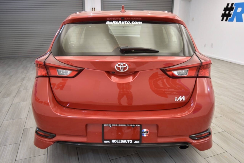 2018 Toyota Corolla iM Base 4dr Hatchback CVT, Red, Mileage: 72,291 - photo 3