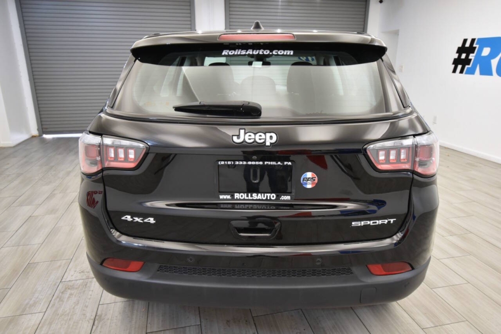 2019 Jeep Compass Sport 4x4 4dr SUV, Black, Mileage: 82,034 - photo 3