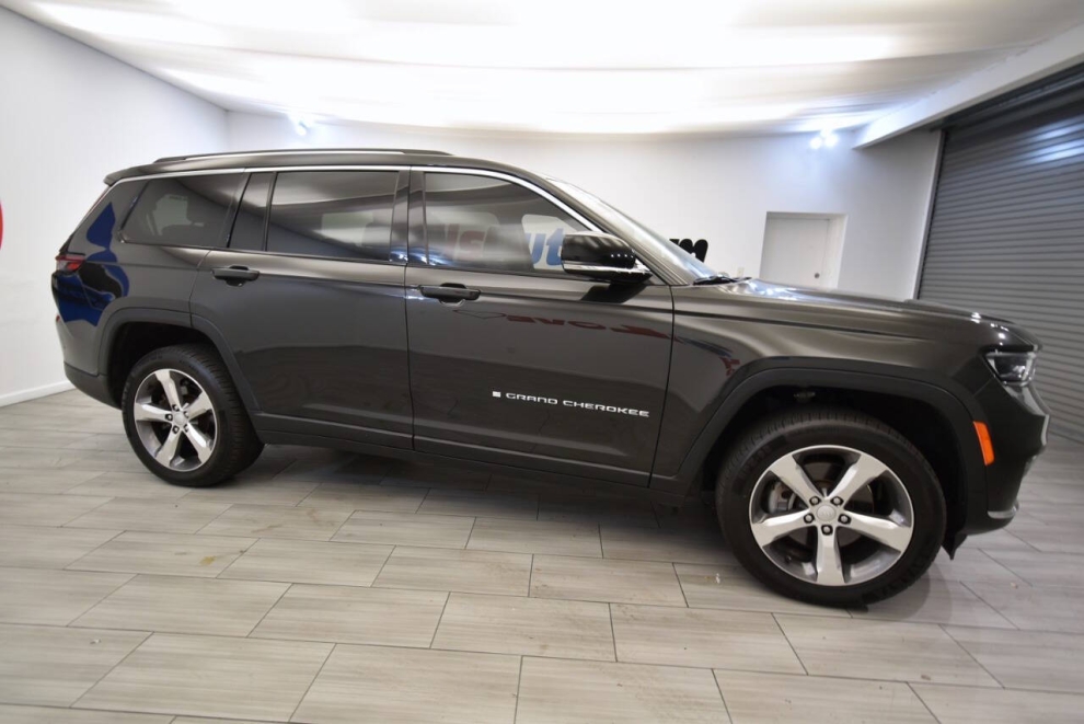 2021 Jeep Grand Cherokee L Limited 4x4 4dr SUV, Gray, Mileage: 45,832 - photo 5