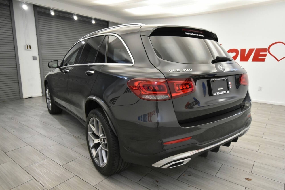 2022 Mercedes-Benz GLC GLC 300 4MATIC AWD 4dr SUV, Gray, Mileage: 37,236 - photo 2