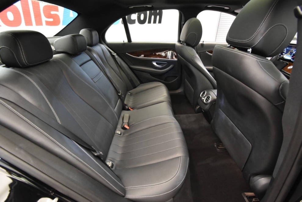 2019 Mercedes-Benz E-Class E 450 4MATIC AWD 4dr Sedan, Black, Mileage: 63,044 - photo 19