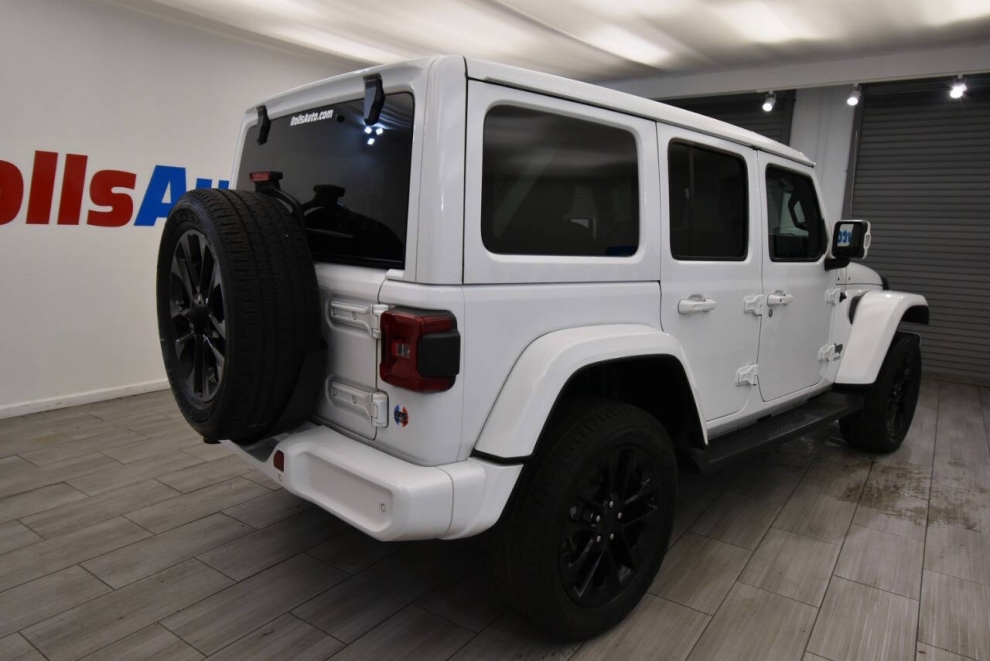 2022 Jeep Wrangler Unlimited High Altitude 4x4 4dr SUV, White, Mileage: 75,831 - photo 4