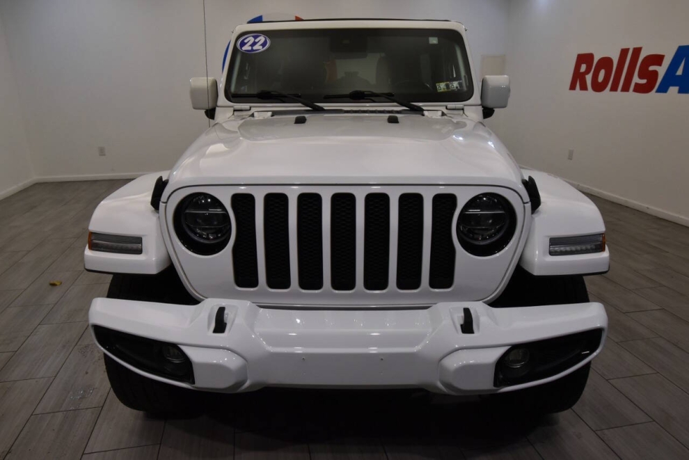 2022 Jeep Wrangler Unlimited High Altitude 4x4 4dr SUV, White, Mileage: 75,831 - photo 7