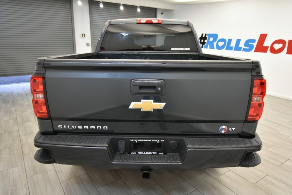 2018 Chevrolet Silverado 1500 LT Z71 4x4 4dr Crew Cab 6.5 ft. SB, Gray, Mileage: 81,088 - photo 3