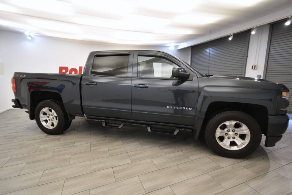 2018 Chevrolet Silverado 1500 LT Z71 4x4 4dr Crew Cab 6.5 ft. SB, Gray, Mileage: 81,088 - photo 5