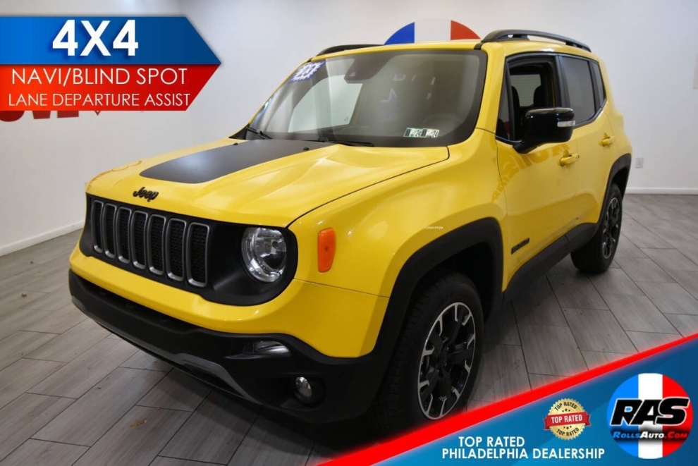 2023 Jeep Renegade Latitude 4x4 4dr SUV, Yellow, Mileage: 10,849 