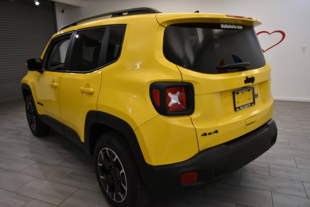 2023 Jeep Renegade Latitude 4x4 4dr SUV, Yellow, Mileage: 10,849 - photo 2