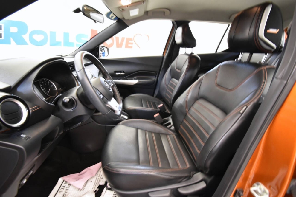 2019 Nissan Kicks SR 4dr Crossover, Orange, Mileage: 79,249 - photo 11