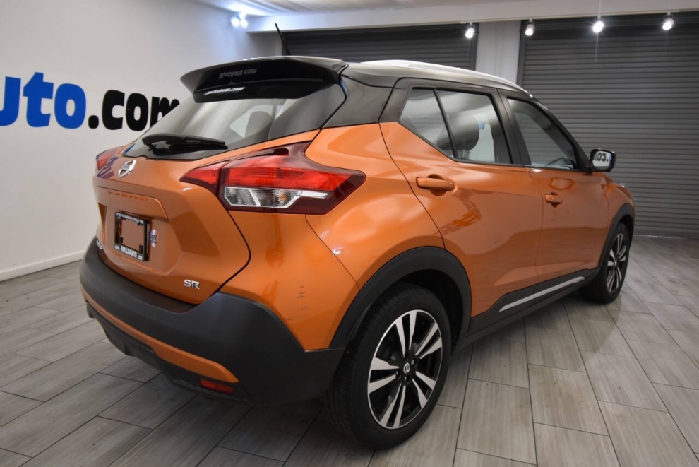 2019 Nissan Kicks SR 4dr Crossover, Orange, Mileage: 79,249 - photo 4