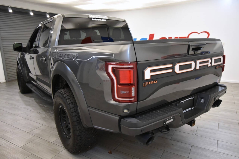 2019 Ford F-150 Raptor 4x4 4dr SuperCrew 5.5 ft. SB, Gray, Mileage: 95,707 - photo 2