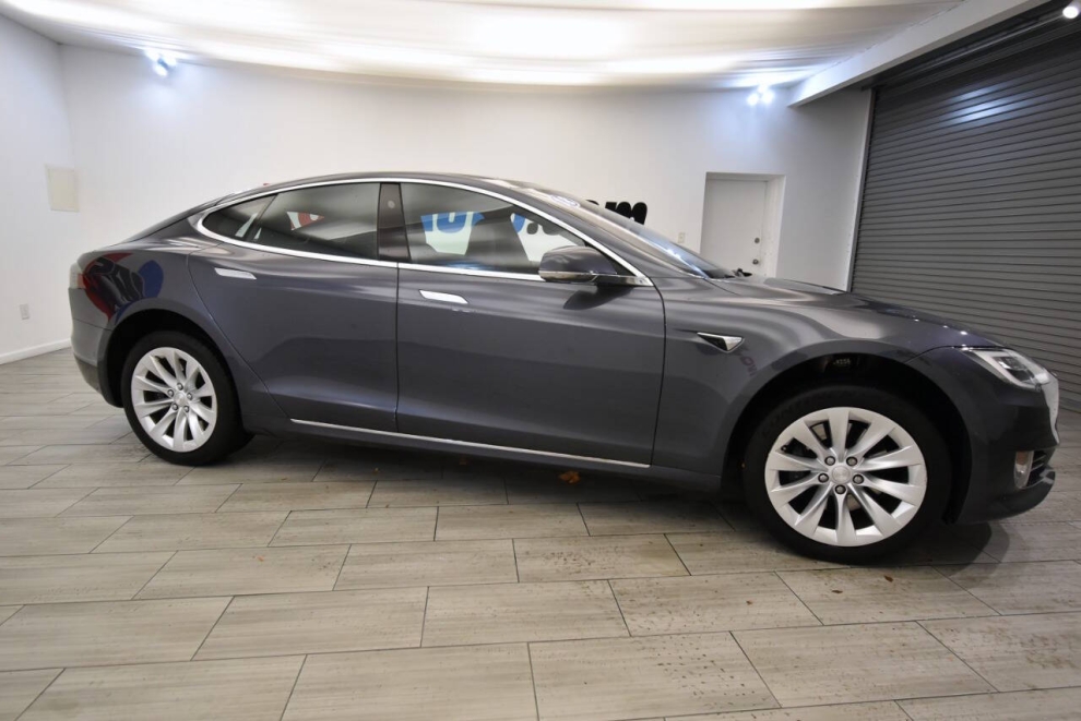 2018 Tesla Model S 100D AWD 4dr Liftback, Gray, Mileage: 45,729 - photo 5