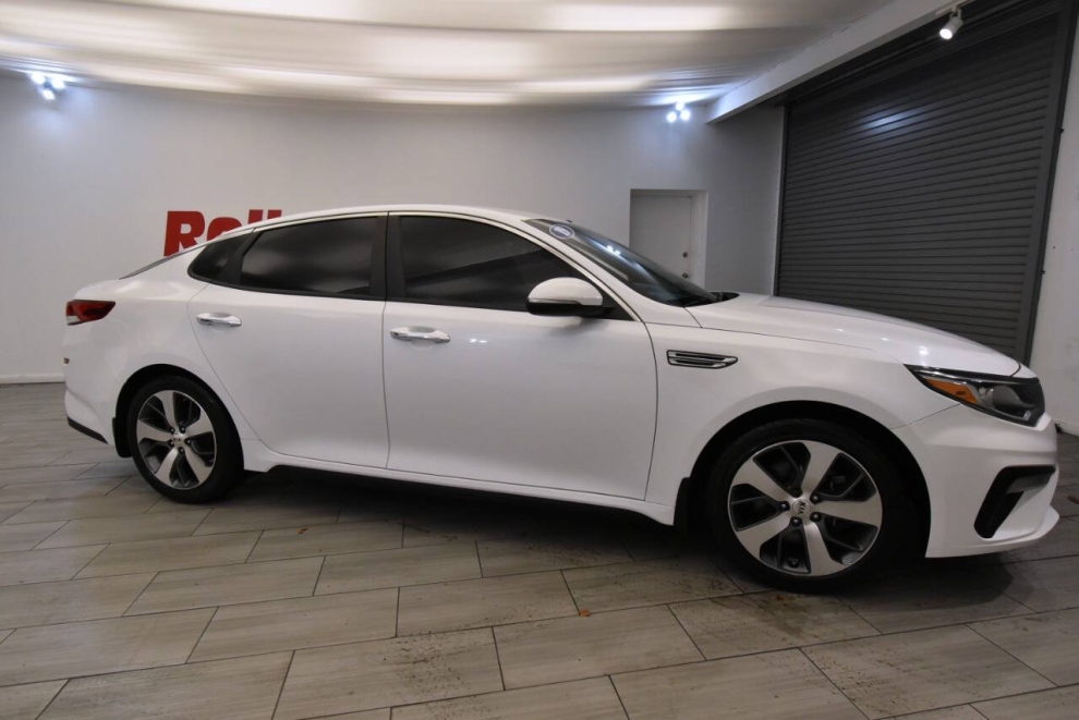 2019 Kia Optima S 4dr Sedan, White, Mileage: 126,802 - photo 5