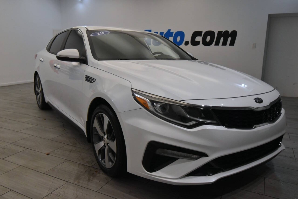 2019 Kia Optima S 4dr Sedan, White, Mileage: 126,802 - photo 6