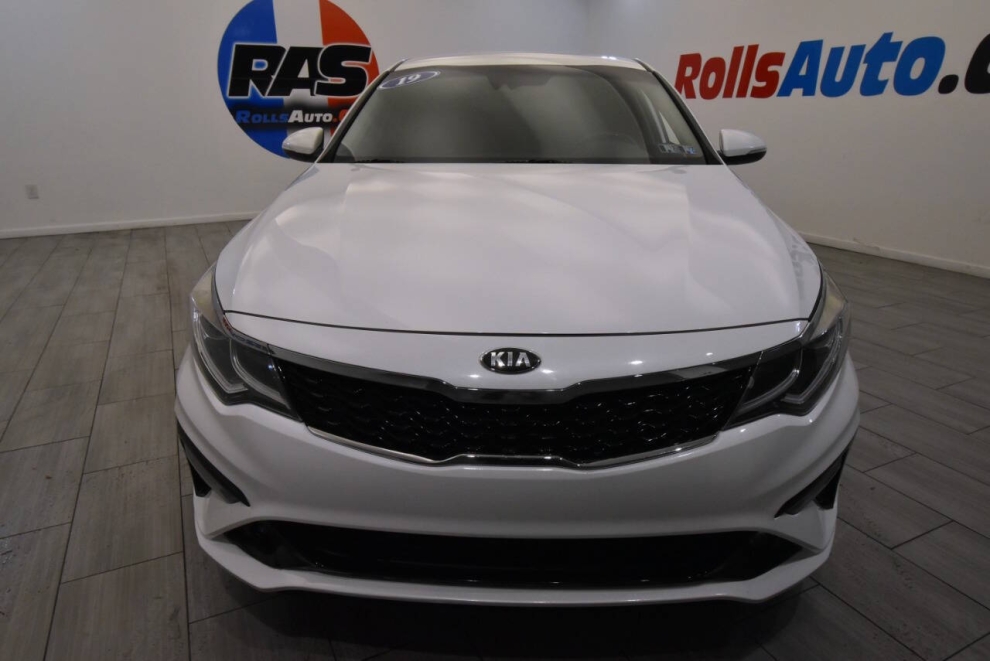 2019 Kia Optima S 4dr Sedan, White, Mileage: 126,802 - photo 7