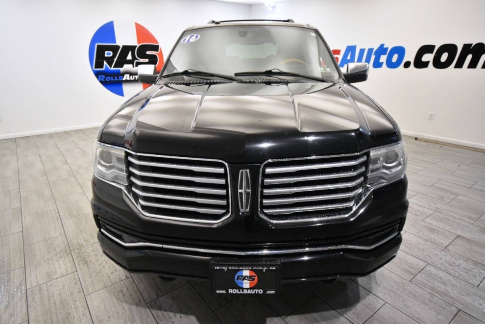 2016 Lincoln Navigator Select 4x4 4dr SUV, Black, Mileage: 66,337 - photo 7