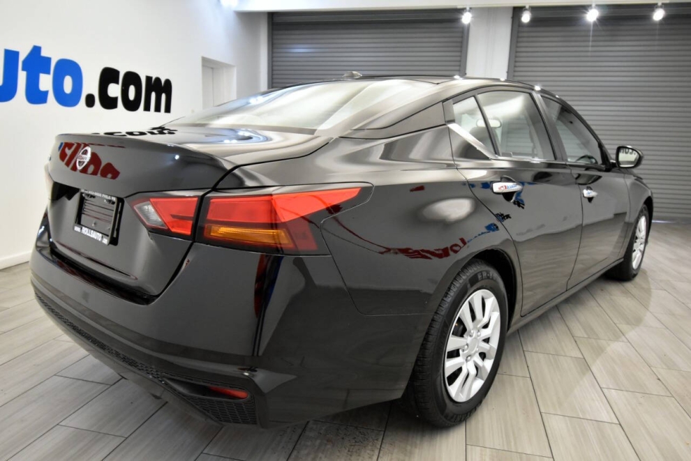 2019 Nissan Altima 2.5 S 4dr Sedan, Black, Mileage: 79,080 - photo 4