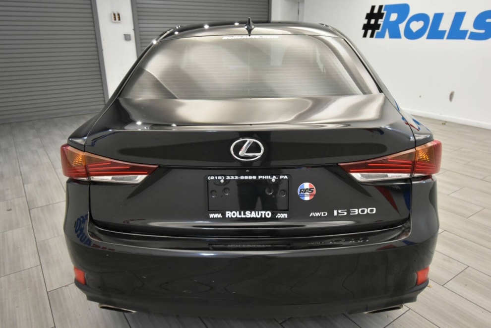 2017 Lexus IS 300 Base AWD 4dr Sedan, Black, Mileage: 77,220 - photo 3