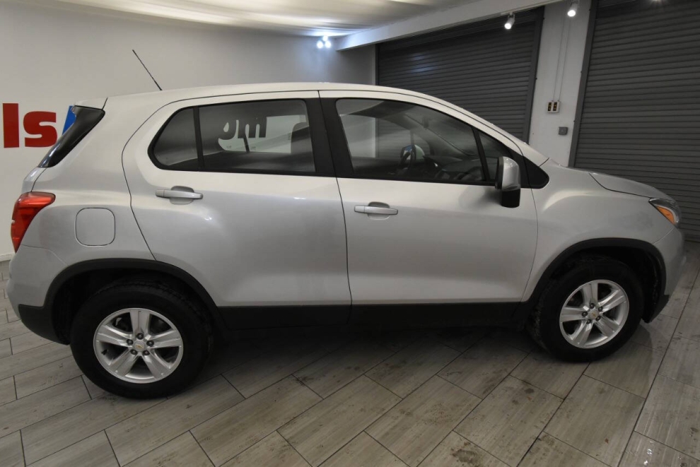 2018 Chevrolet Trax LS AWD 4dr Crossover, Silver, Mileage: 45,139 - photo 5