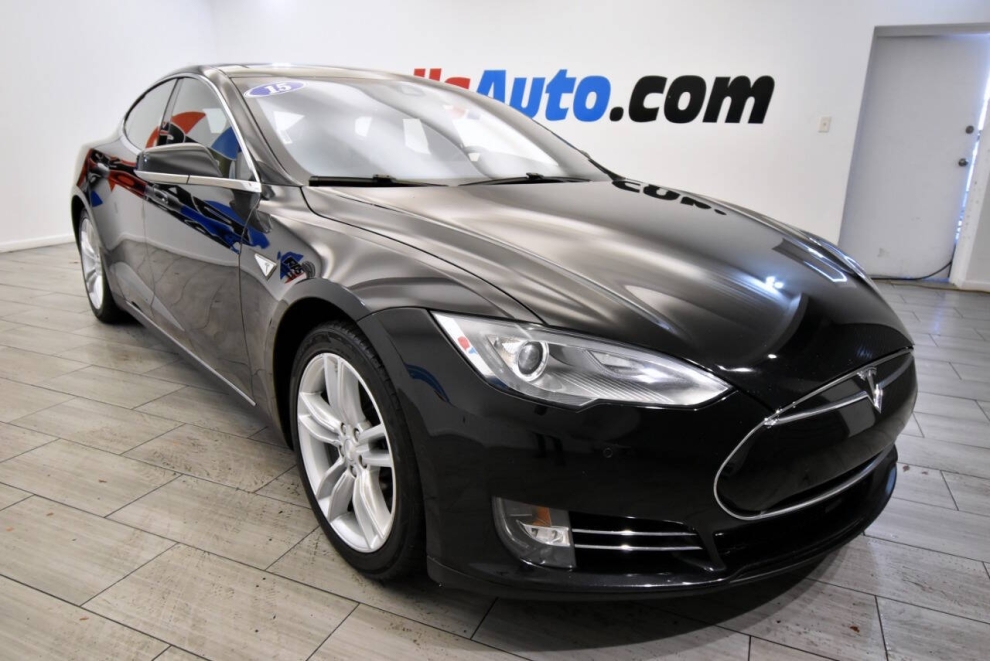 2015 Tesla Model S 85D AWD 4dr Liftback, Black, Mileage: 71,226 - photo 6