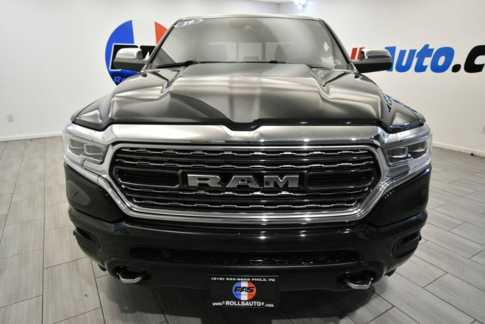 2019 RAM 1500 Limited 4x4 4dr Crew Cab 5.6 ft. SB Pickup, Black, Mileage: 91,023 - photo 7