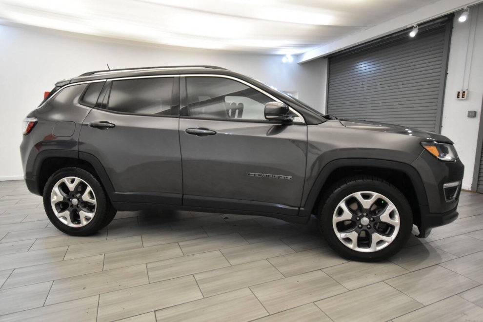 2018 Jeep Compass Limited 4x4 4dr SUV, Gray, Mileage: 83,235 - photo 5