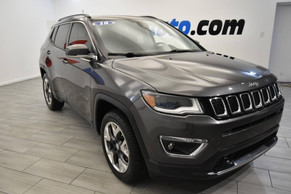 2018 Jeep Compass Limited 4x4 4dr SUV, Gray, Mileage: 83,235 - photo 6