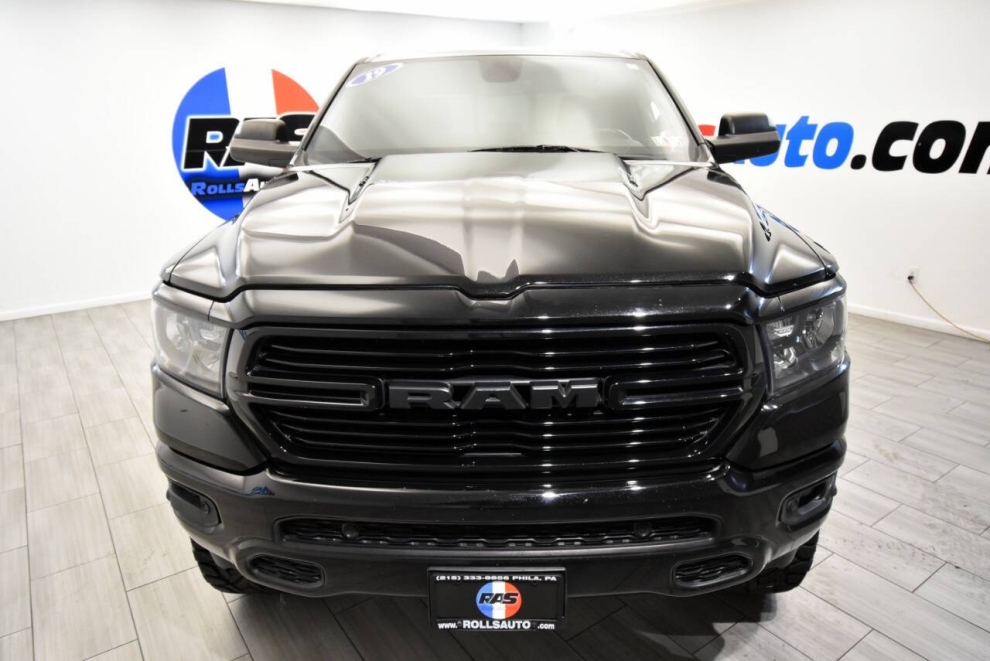 2019 RAM 1500 Big Horn 4x4 4dr Quad Cab 6.4 ft. SB Pickup, Black, Mileage: 77,564 - photo 7