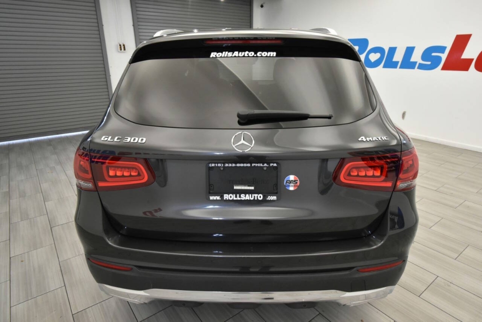 2021 Mercedes-Benz GLC GLC 300 4MATIC AWD 4dr SUV, Gray, Mileage: 56,194 - photo 3