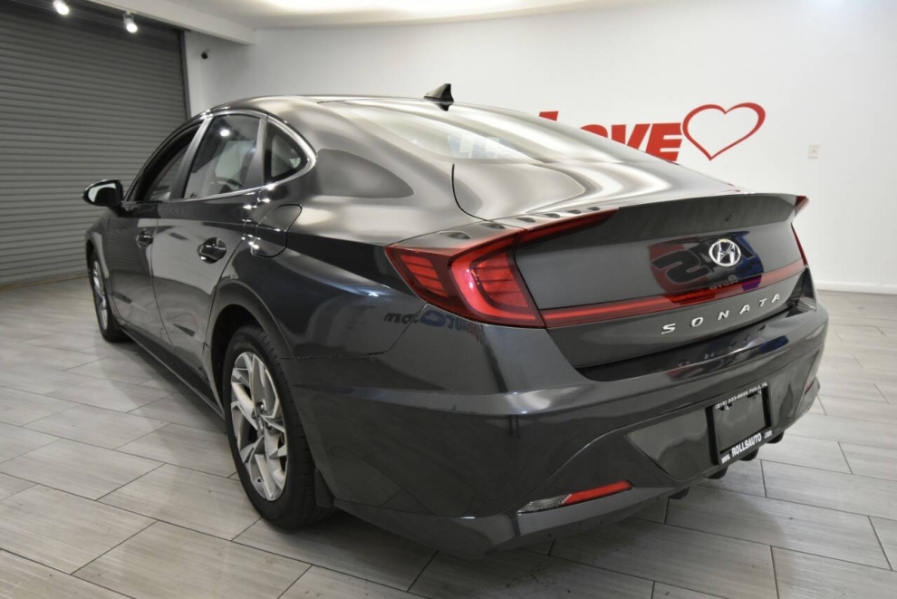 2021 Hyundai Sonata SEL 4dr Sedan, Gray, Mileage: 22,330 - photo 2