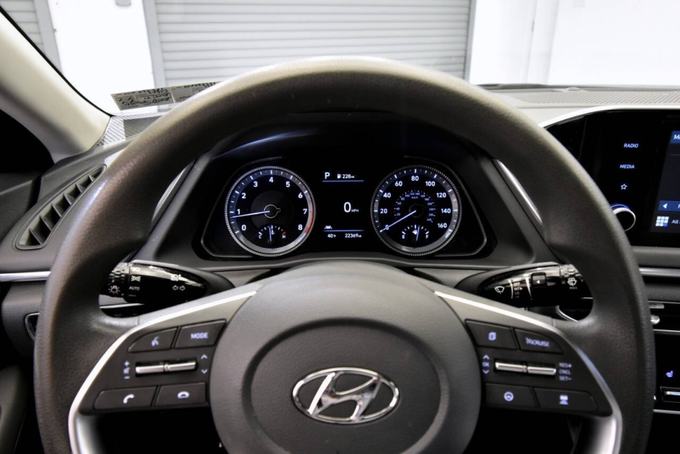 2021 Hyundai Sonata SEL 4dr Sedan, Gray, Mileage: 22,330 - photo 23