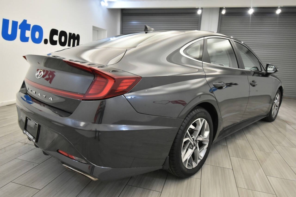 2021 Hyundai Sonata SEL 4dr Sedan, Gray, Mileage: 22,330 - photo 4