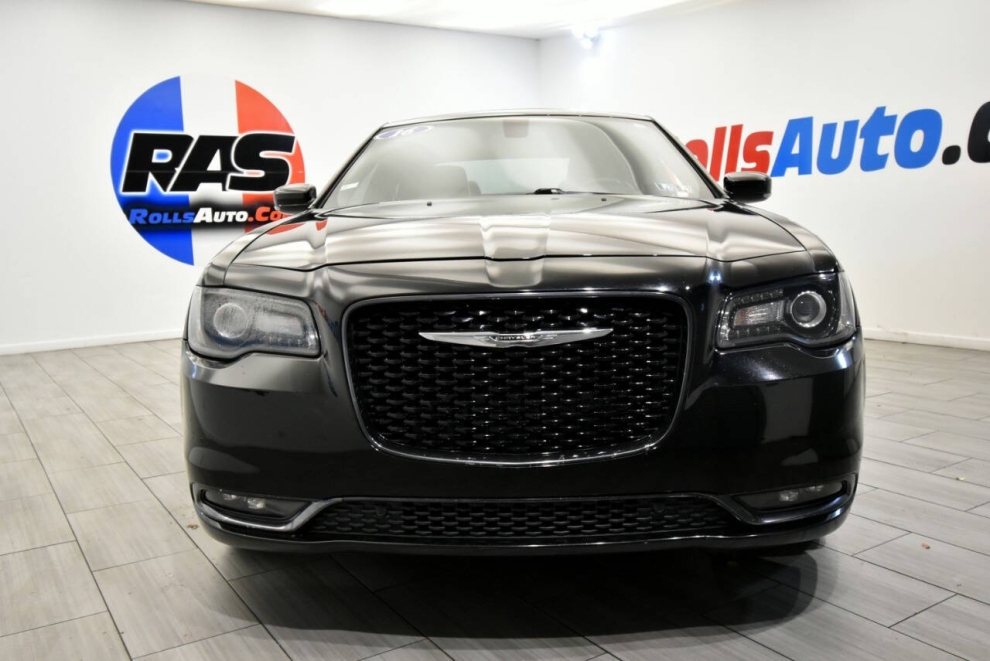 2016 Chrysler 300 S AWD 4dr Sedan, Black, Mileage: 58,349 - photo 7