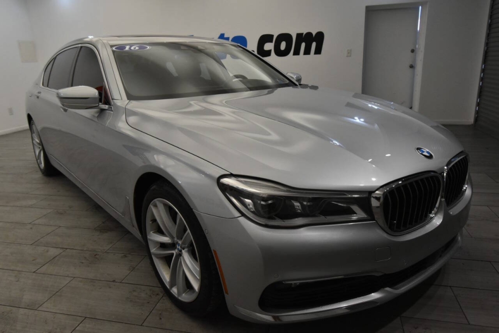 2016 BMW 7 Series 750i xDrive AWD 4dr Sedan, Silver, Mileage: 92,846 - photo 6