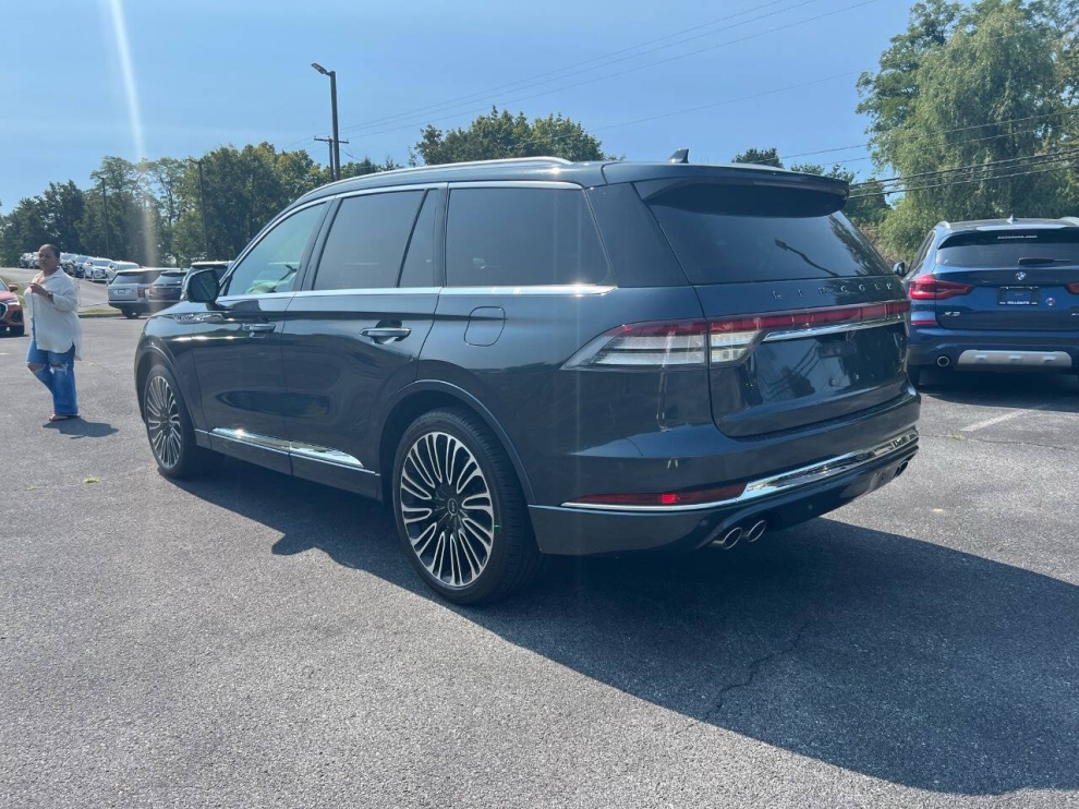 2020 Lincoln Aviator Black Label AWD 4dr SUV, Blue, Mileage: 73,087 - photo 3