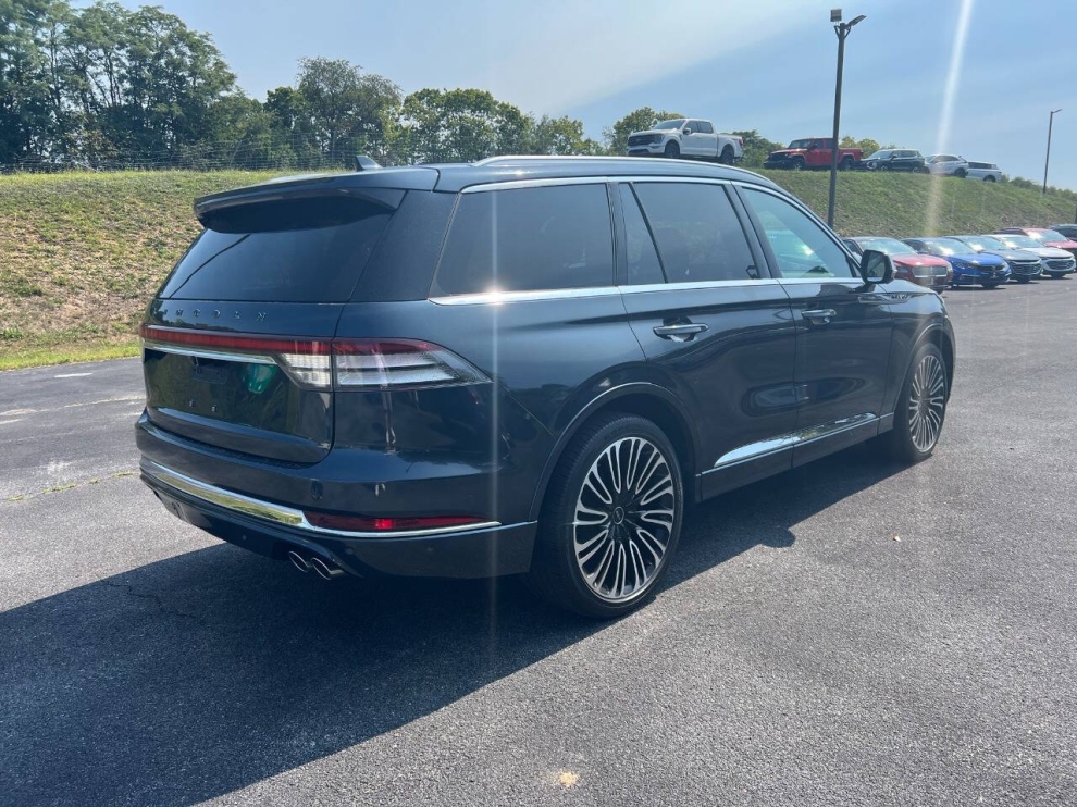 2020 Lincoln Aviator Black Label AWD 4dr SUV, Blue, Mileage: 73,087 - photo 5