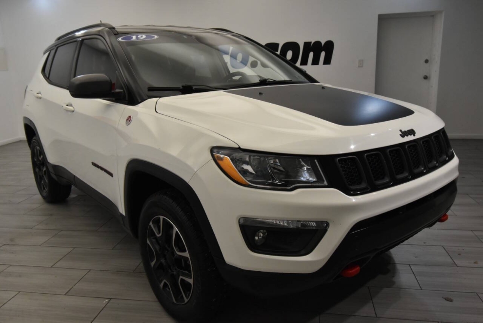 2019 Jeep Compass Trailhawk 4x4 4dr SUV, White, Mileage: 72,801 - photo 6