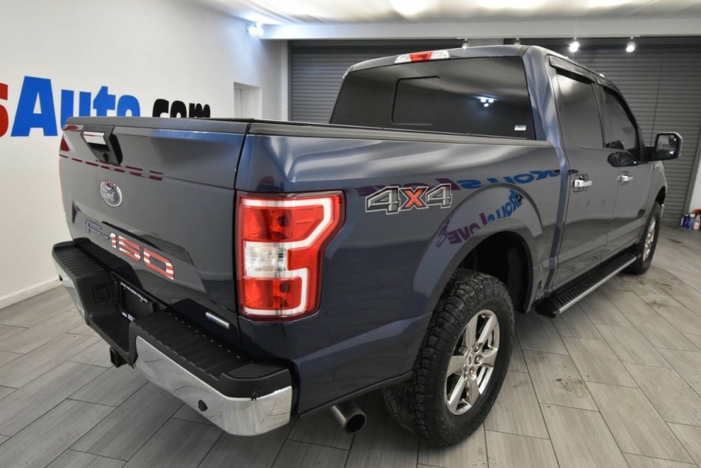 2020 Ford F-150 XLT 4x4 SuperCrew, Blue, Mileage: 87,626 - photo 4