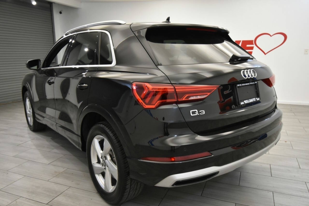 2020 Audi Q3 quattro Premium Plus 40 TFSI AWD 4dr SUV, Black, Mileage: 78,228 - photo 2