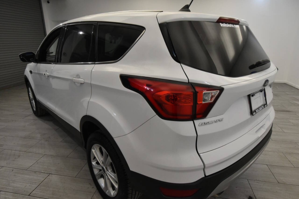 2019 Ford Escape SE 4dr SUV, White, Mileage: 77,208 - photo 2