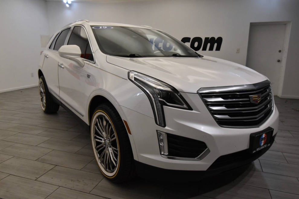 2019 Cadillac XT5 Premium Luxury 4x4 4dr SUV, White, Mileage: 79,699 - photo 6