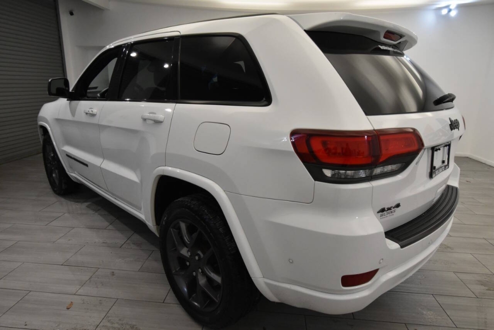 2021 Jeep Grand Cherokee Limited 80th Anniversary, White, Mileage: 91,818 - photo 2