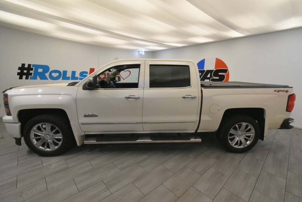 2015 Chevrolet Silverado 1500 High Country, Off- White, Mileage: 121,153 - photo 1