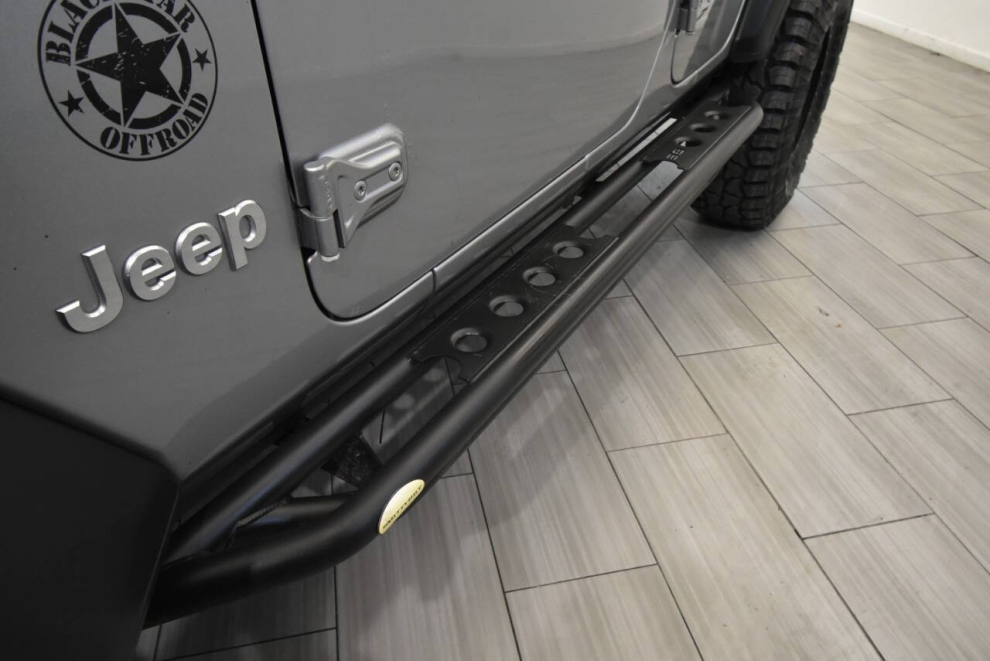 2019 Jeep Wrangler Unlimited Unlimited, Silver, Mileage: 59,912 - photo 10