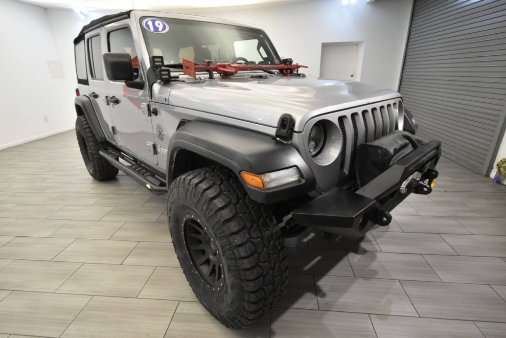 2019 Jeep Wrangler Unlimited Unlimited, Silver, Mileage: 59,912 - photo 6