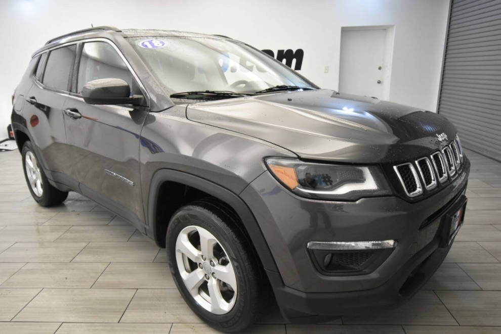 2018 Jeep Compass Latitude, Gray, Mileage: 26,511 - photo 6