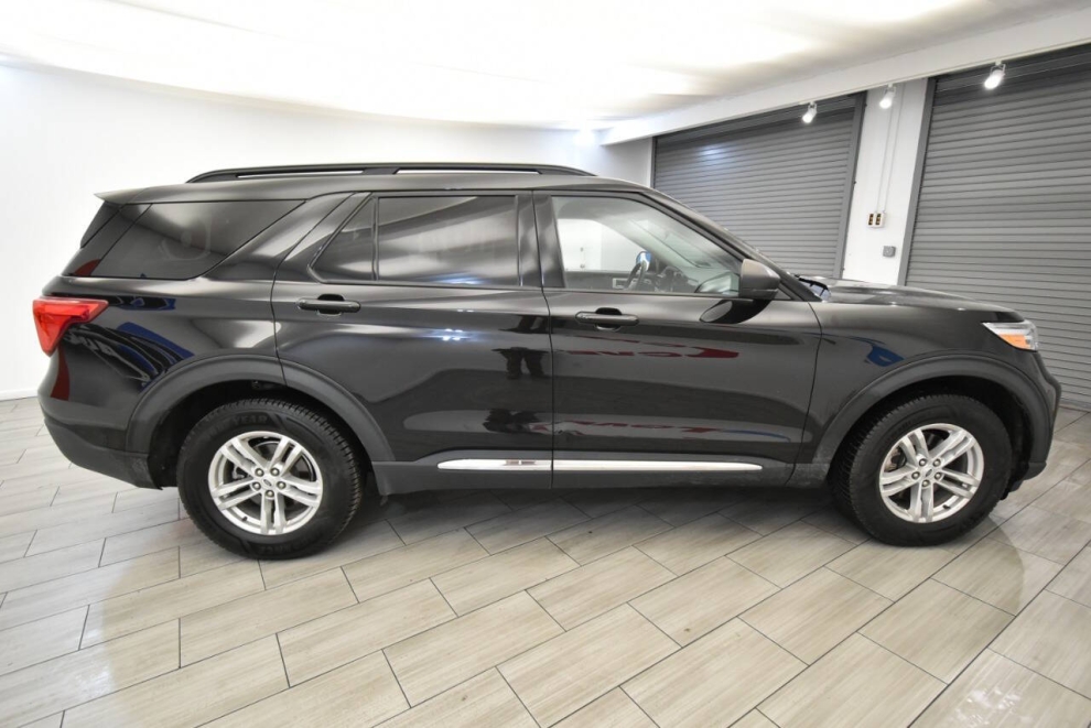 2021 Ford Explorer XLT AWD 4dr SUV, Black, Mileage: 93,287 - photo 5