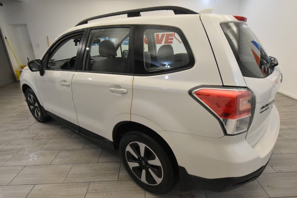 2017 Subaru Forester 2.5i AWD 4dr Wagon CVT, White, Mileage: 106,212 - photo 2