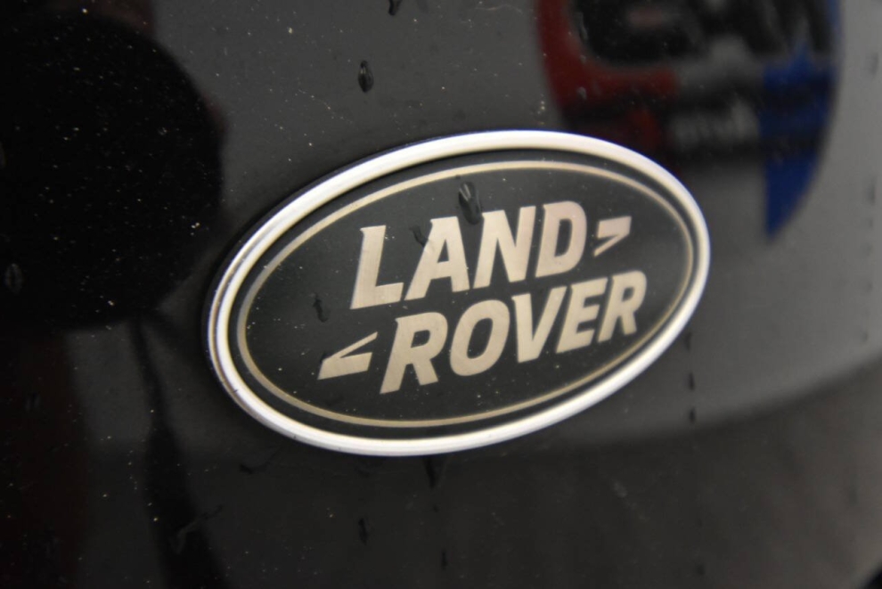 2015 Land Rover Range Rover Supercharged 4x4 4dr SUV, Black, Mileage: 93,648 - photo 36