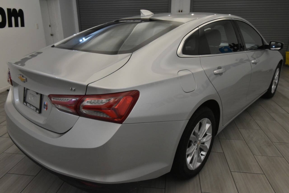 2022 Chevrolet Malibu LT 4dr Sedan, Silver, Mileage: 57,762 - photo 4